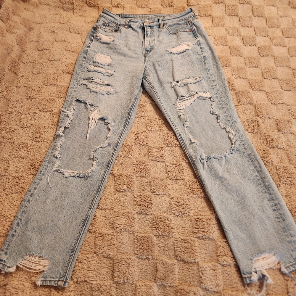 American Eagle Outfitters Light Blue Distressed Straight Leg Jeans